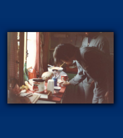 1976-cqdx-the_staff_preparing_spaghetti .jpg